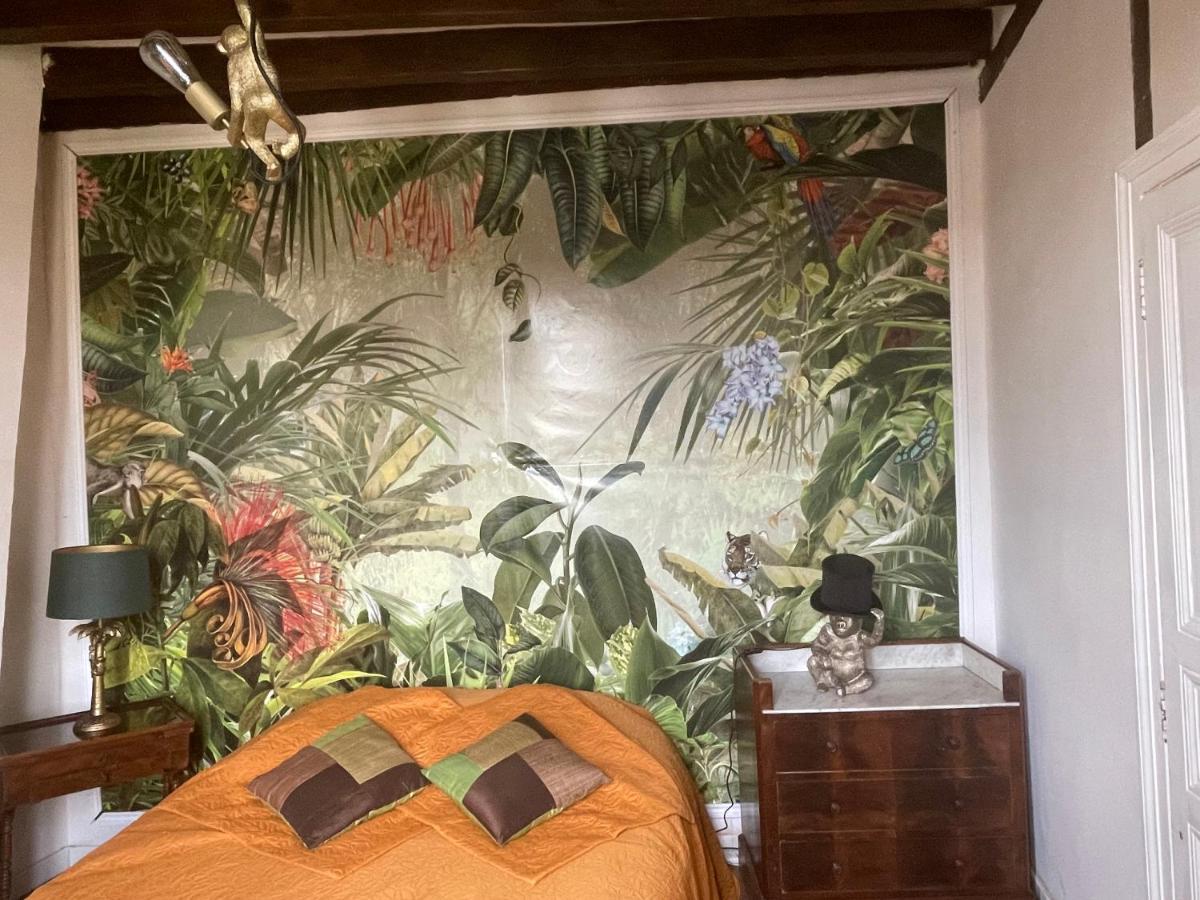 jolie maison de campagne avec piscine intérieur chauffée Fontaine-la-Gaillarde Extérieur photo