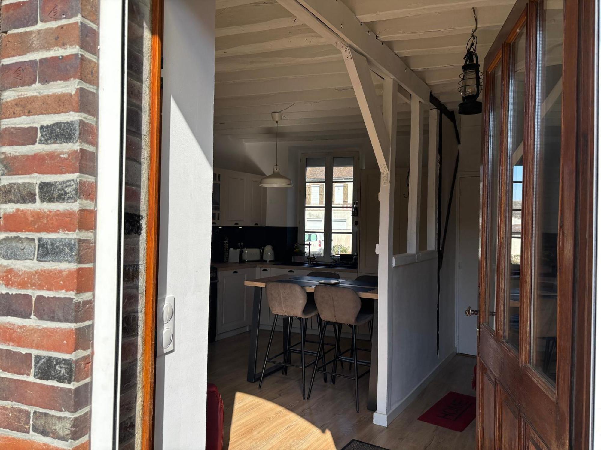 jolie maison de campagne avec piscine intérieur chauffée Fontaine-la-Gaillarde Extérieur photo